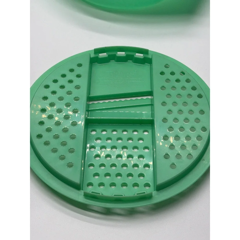 Vintage Tupperware Green Grater Slicer Lid 787-3 and Bowl 786-4 Set USA Made 516